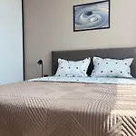 1br Luxury With Sea View And Parking Space דירה *