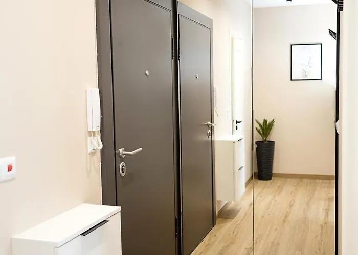 Apartment 1br Luxury With Sea View And Parking Space *