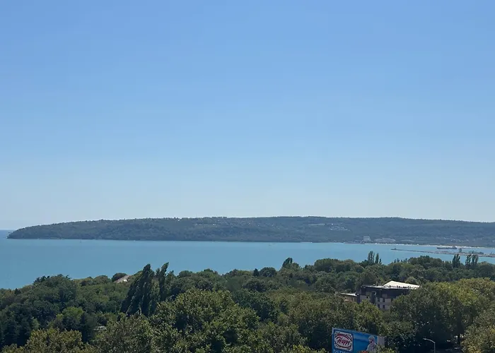 1br Luxury With Sea View And Parking Space Апартамент Варна